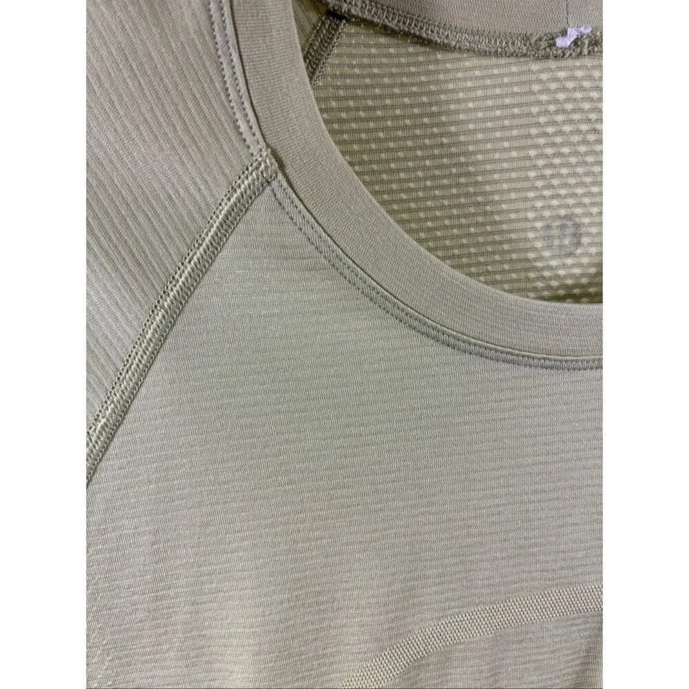 Lululemon Short Sleeve Swiftly Tech 2.0 in Yellow Size 8